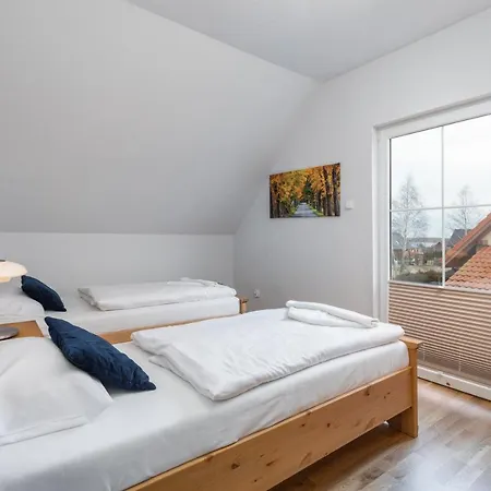 Cozy House 3 Bedrooms & Fireplace, Family With Dogs Welcome Chalet