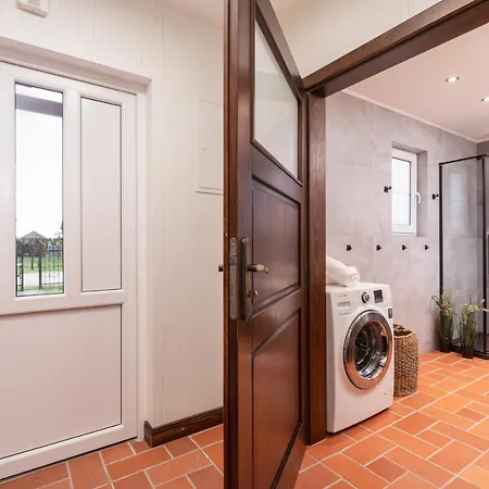 בקתה Cozy House 3 Bedrooms & Fireplace, Family With Dogs Welcome *