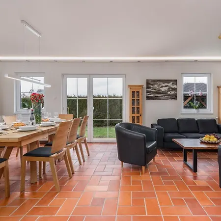 Cozy House 3 Bedrooms & Fireplace, Family With Dogs Welcome בקתה Zastan